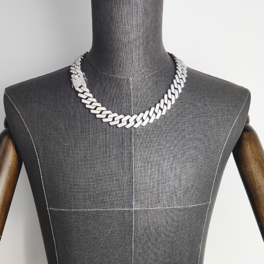 Dây ChuyềN 3A ĐíNh Đá Phong CáCh Hip Hop 20MM