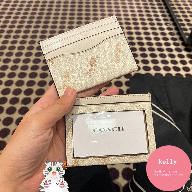 Coach Kẹp Giữ Thẻ Tên Các Thành Viên