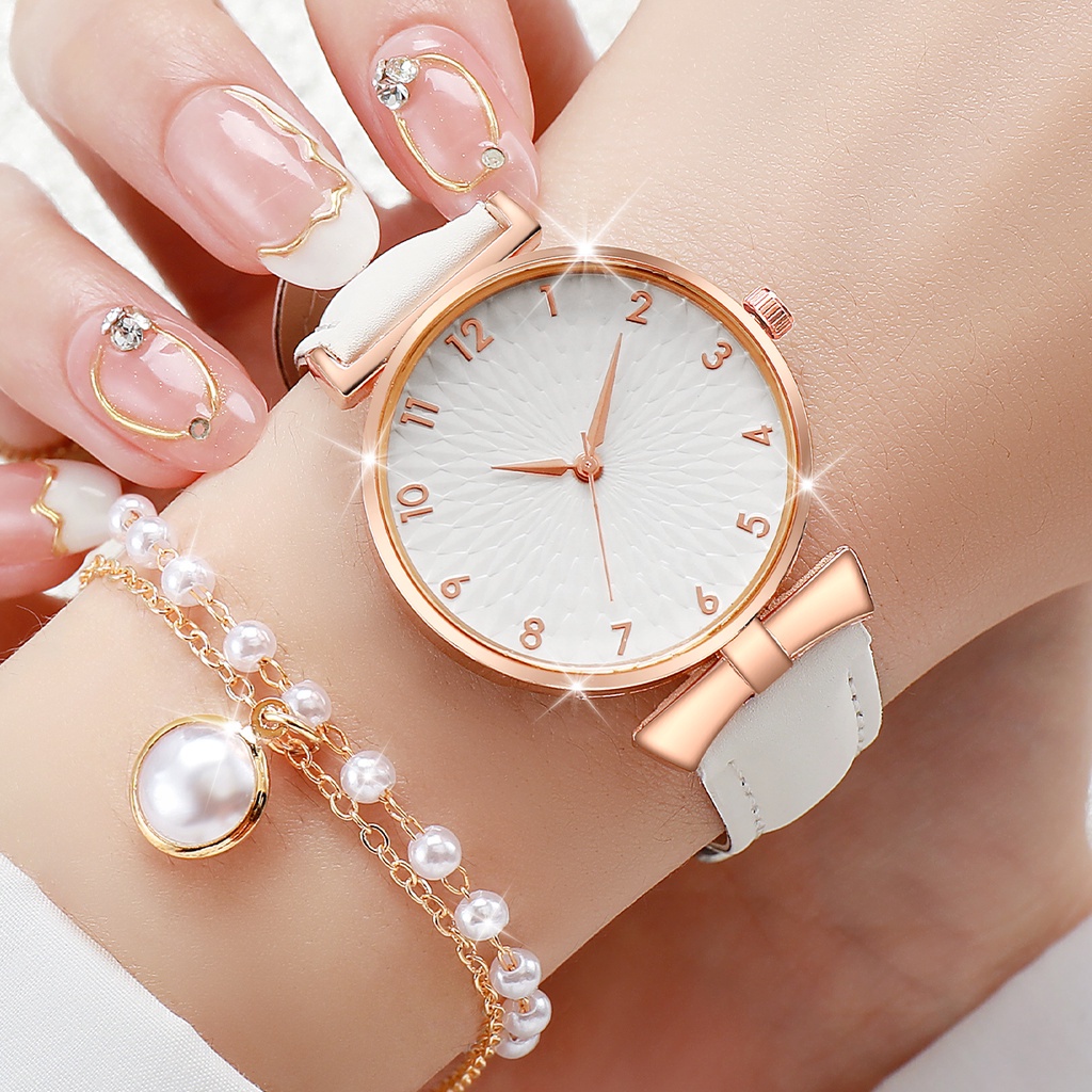 Đồng Hồ Dây Da Mặt Trái Tim Thời Trang Cho Nữ