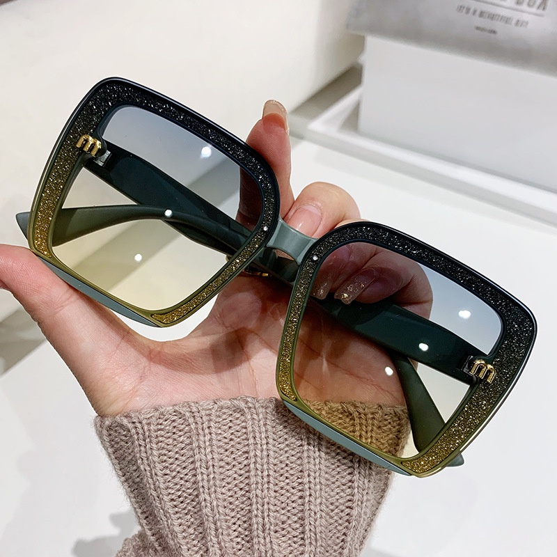 Kính Mát Chống Tia UV Gọng Lớn Thời Trang Mới Cho Nữ