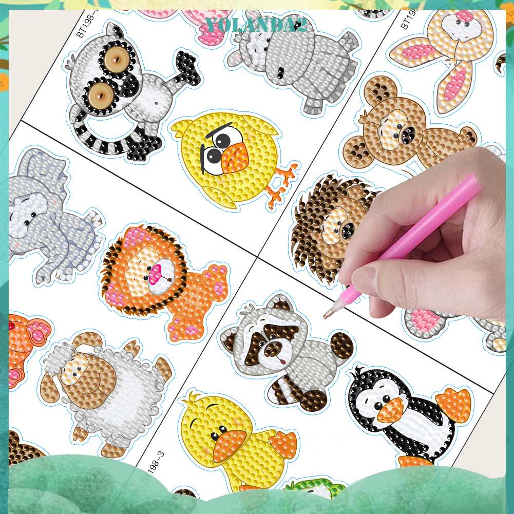 Bộ 4 Sticker Dán Tường Họa Tiết Hoạt Hình Động Vật Dễ Thương Bắt Mắt