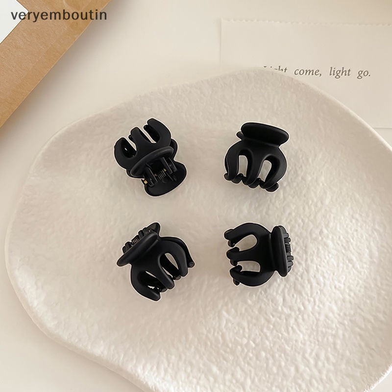 Bộ 6 Kẹp Tóc Mini Bằng Acrylic Màu Đen Hình Hoa Dành Cho Nữ