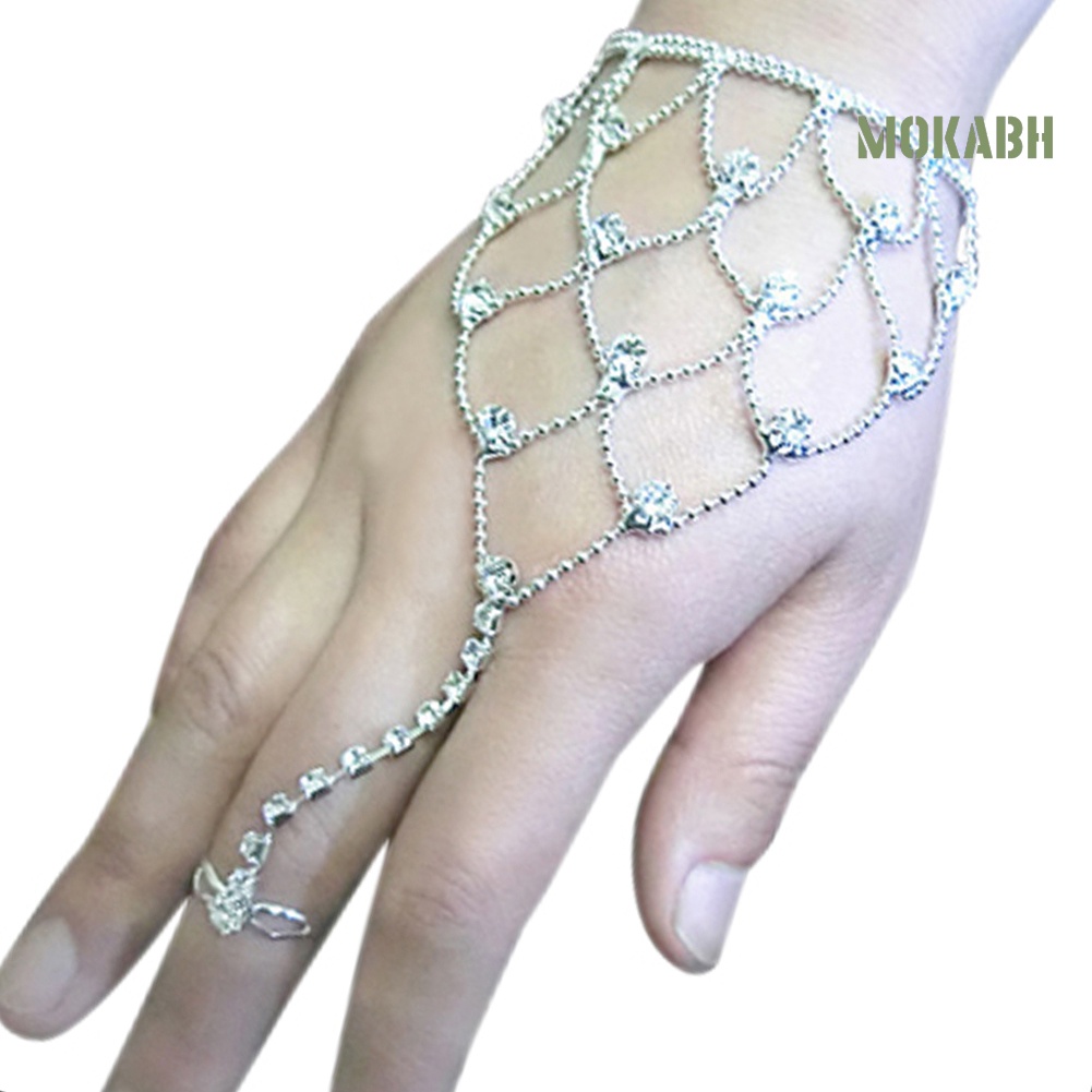 Vòng Tay Phối Nhẫn Đính Đá Sang Trọng Cho Cô Dâu