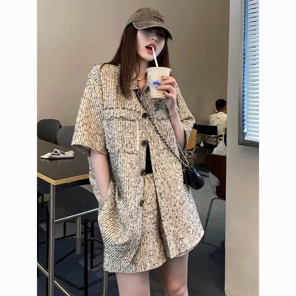 Set Áo Thun Ngắn Tay + Quần Short Lưng Cao Ống Rộng Thời Trang Nữ