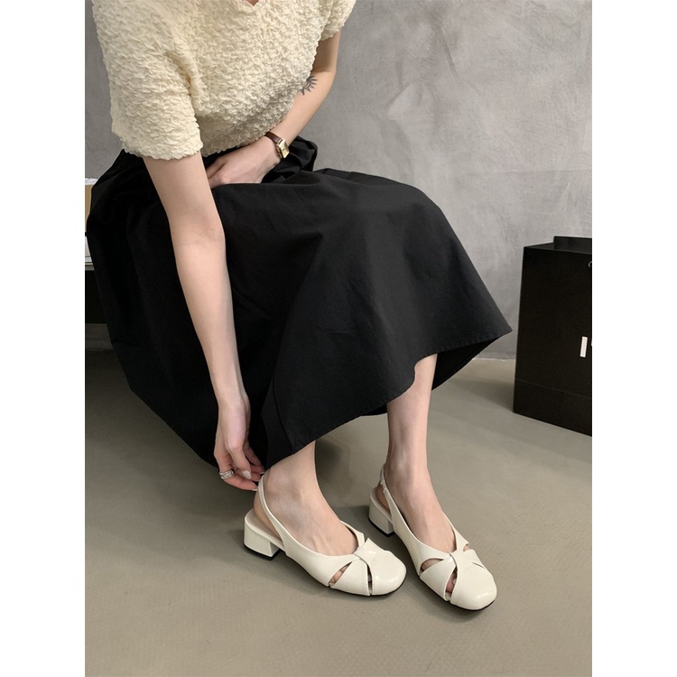 Sandal Đế Thấp 3cm Chất Liệu Cao Su PU Cho Nữ