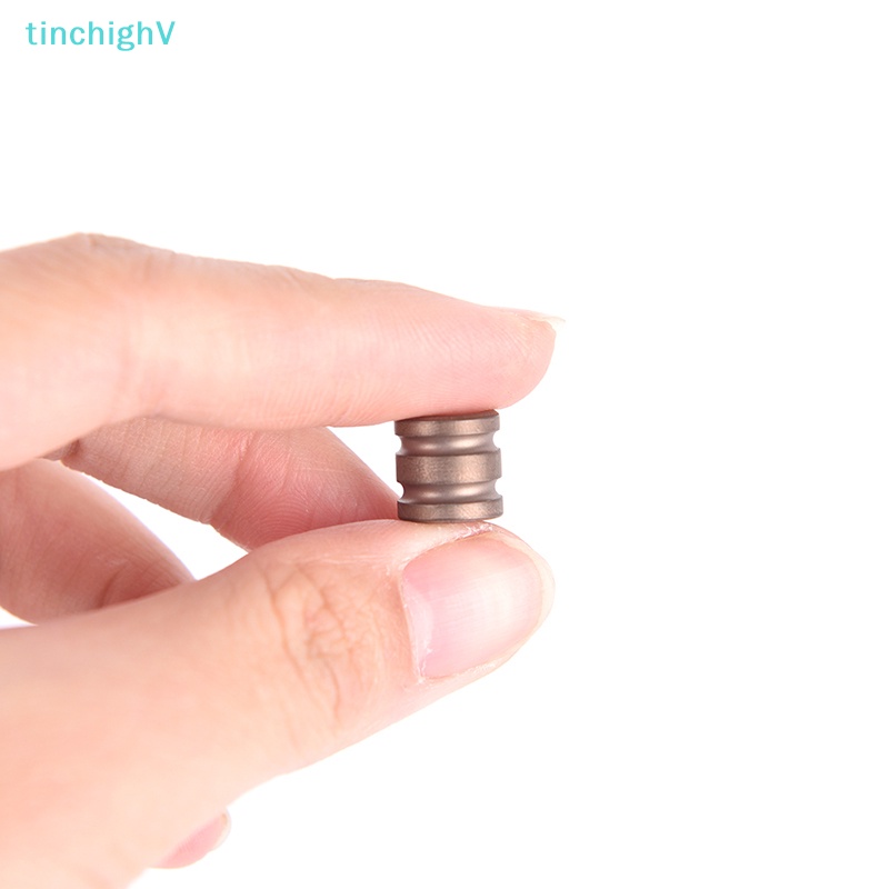 1 Chuỗi Hạt Hợp Kim Titan Dùng Đeo Tay / Đèn Pin / Vòng Tay / Dây Paracord