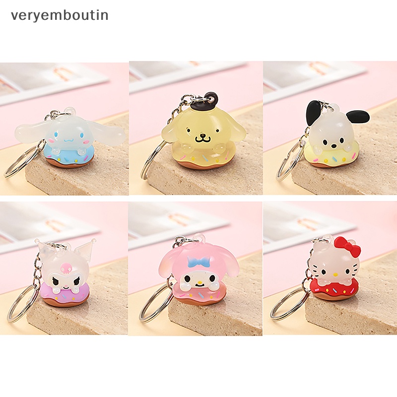 Móc Khóa Xe Hơi Hình Búp Bê Mèo Sanrio Cinnamoroll Bằng Cao Su Mềm