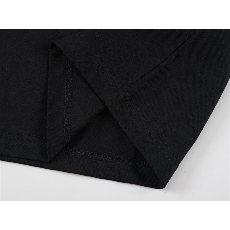 Áo Thun Tay Ngắn Cổ Tròn In Chữ Màu Đỏ Và Xanh Lá Thời Trang Mới Nhất Hiệu G22 UnisexRTQSER