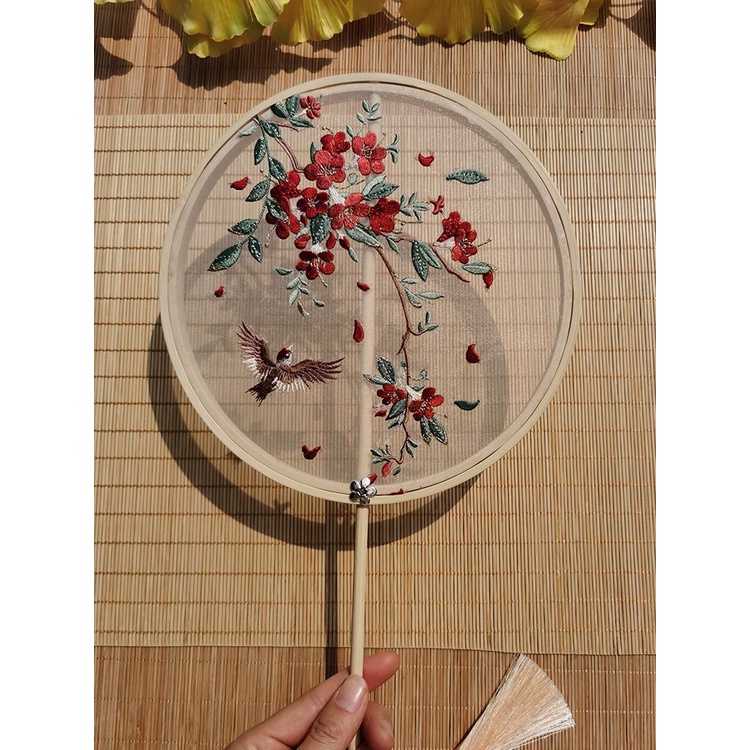Quạt Cầm Tay Thêu Họa Tiết Phong Cách Cổ Điển Dùng Làm Đạo Cụ Chụp Ảnh Cô Dâu