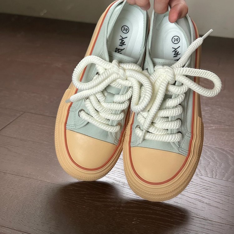 Giày Lười Vải Canvas Đế Dày 5cm Mũi Tròn Thiết Kế Năng Động Cho Nữ