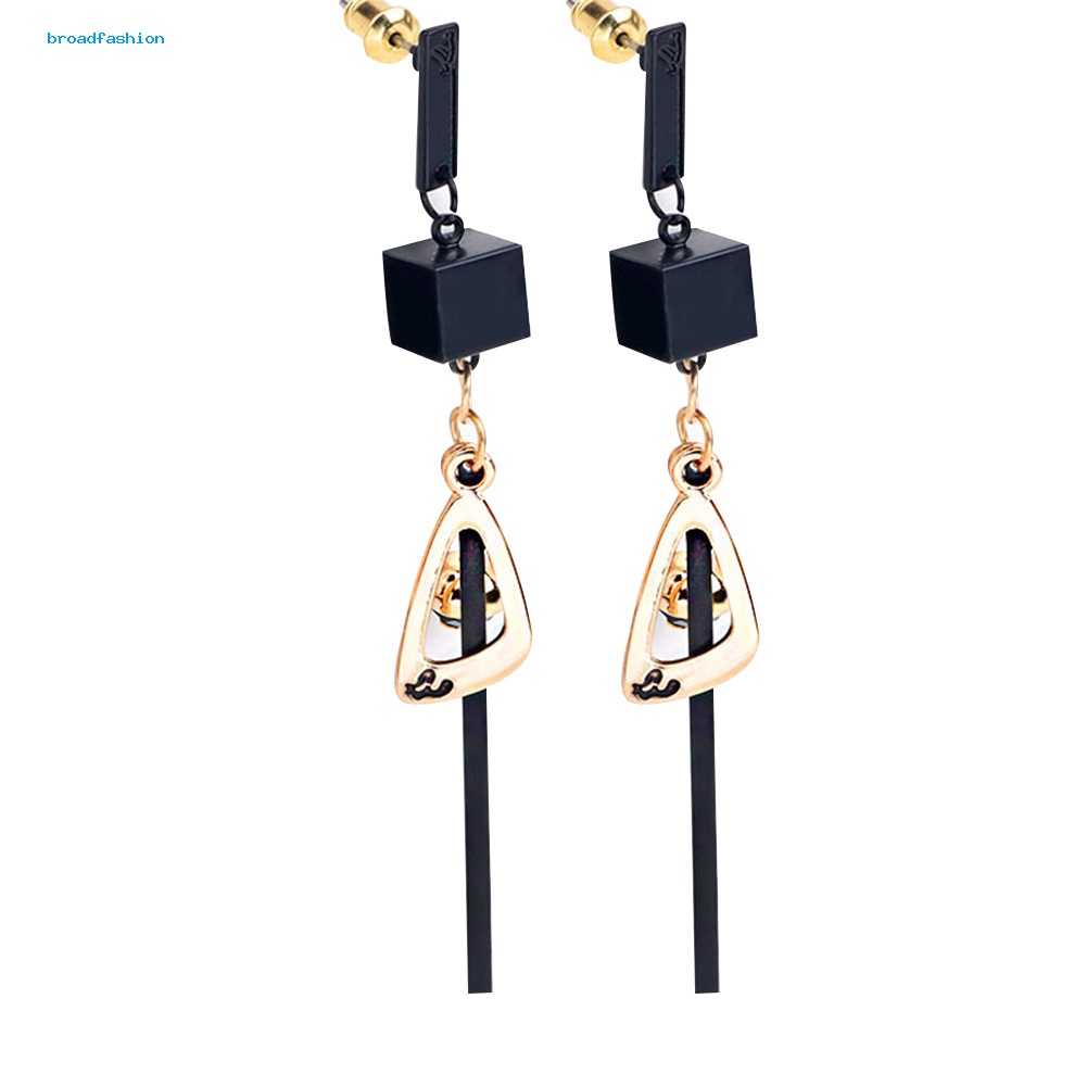 Đôi Khuyên Tai Dài Gắn Phụ Kiện Thời Trang Cho Nữ