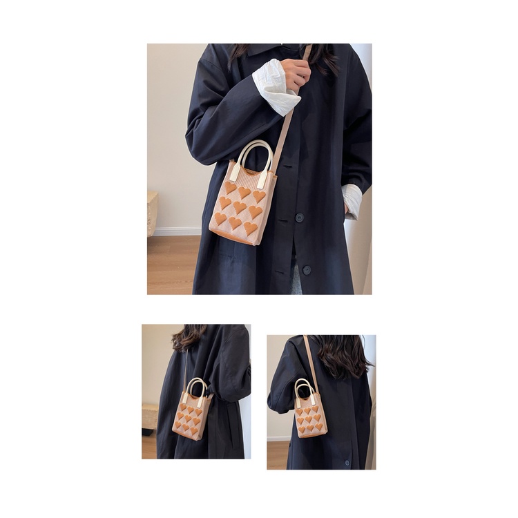 Túi Đeo Vai Đan Len Nhỏ Xinh Màu Sắc Tương Phản Thời Trang Mùa Hè 2023