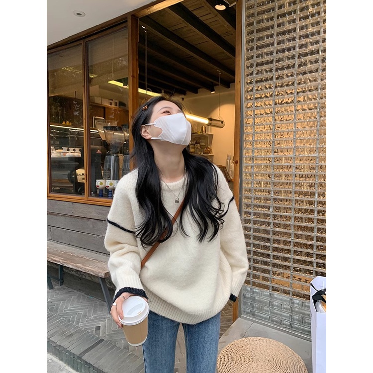 White round neck soft waxy sweater women's lazy style autumn and winter New loose casual knitted top design sense niche MC outfit OFGY