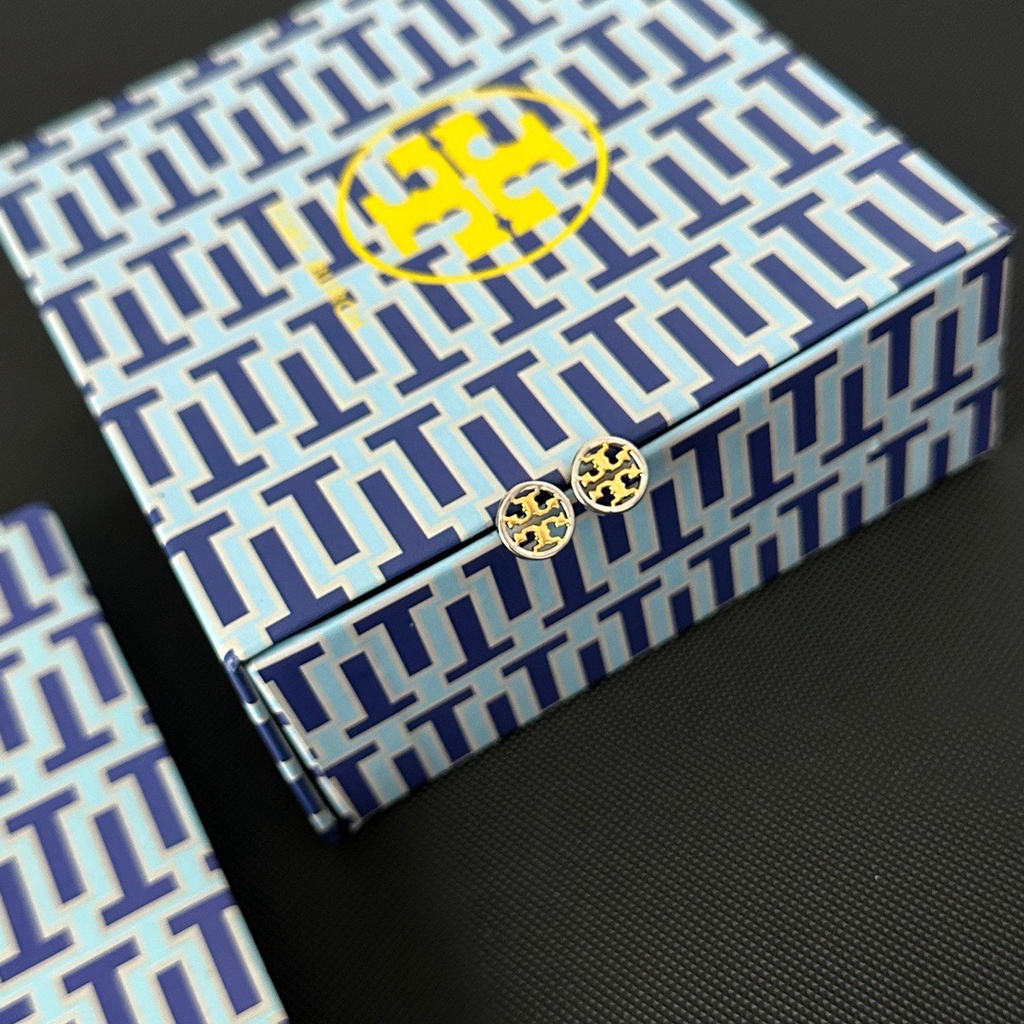 Tory burch bông tai titan thép chữ logo ear hoop stud earrings trang sức của phụ nữ