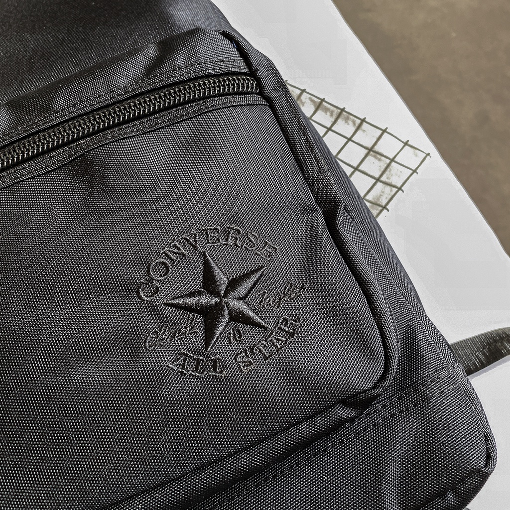 3760converse students túi đeo vai đơn phong cách anh đơn giản và thanh lịch campus unisex túi đeo chéo ngực m