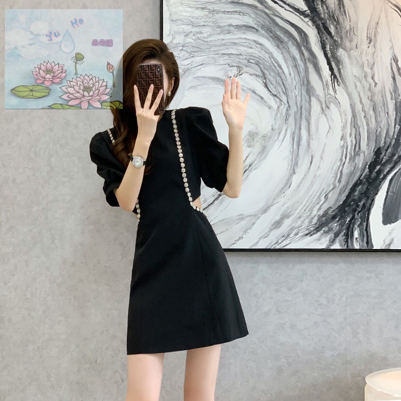 Rain Lotus Shop Hàng Có Sẵn Đầm Ngắn Tay Trễ Vai Eo Đính Kim Cương Phong Cách Âu Mỹ Đi Tiệc Tối / Đầm Ngắn Màu Đen Kiểu Pháp Giản Dị