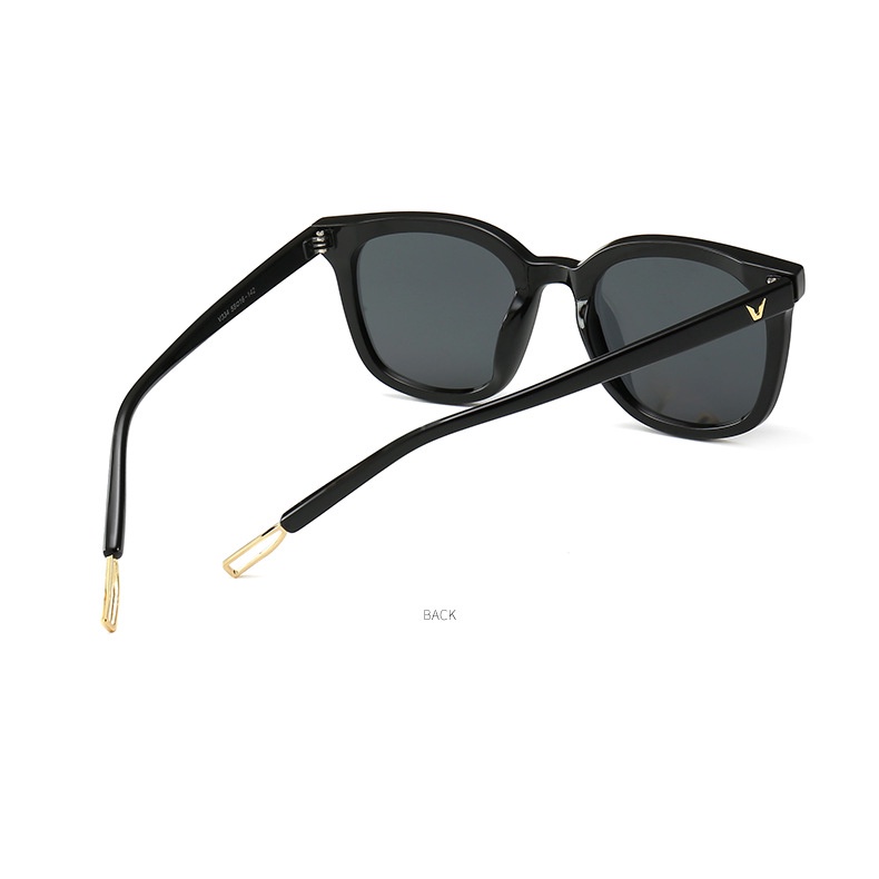 Kính Mát Chống Tia UV Thời Trang Mới Cho Cả Nam Và Nữ