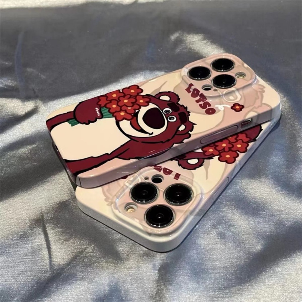 Ốp Điện Thoại Cứng Họa Tiết Gấu Và Dâu Tây Dễ Thương Cho iPhone13promax12 14 9TTZ 11