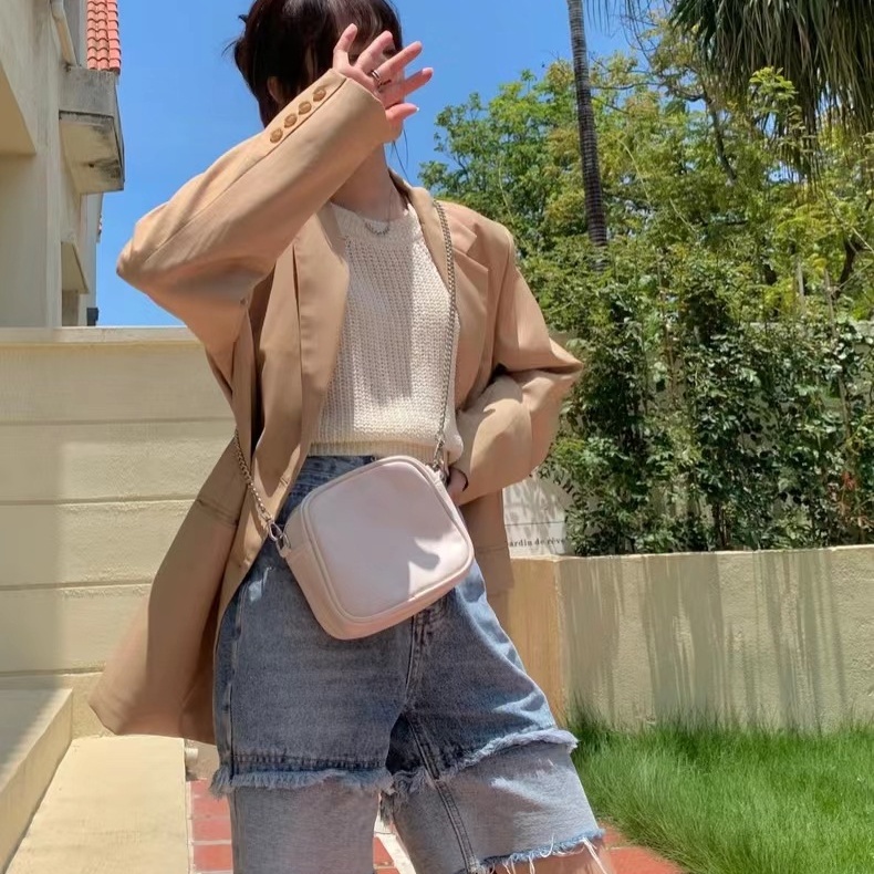 Túi Đeo Chéo Dáng Vuông Nhỏ Phối Dây Xích Thời Trang Cao Cấp Trẻ Trung