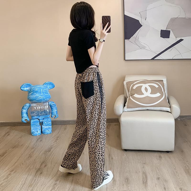 Áo Thun Ngắn Tay Ôm Dáng Họa Tiết Da Báo Mẫu Mới 2023 Thời Trang Mùa Hè Cho Nữ