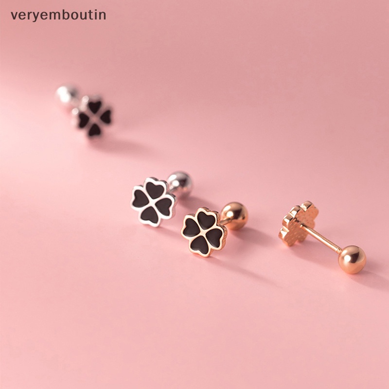 1 Đôi Bông Tai Xỏ Lỗ Hình Hoa Màu Đen Đơn Giản Dành Cho Nữ