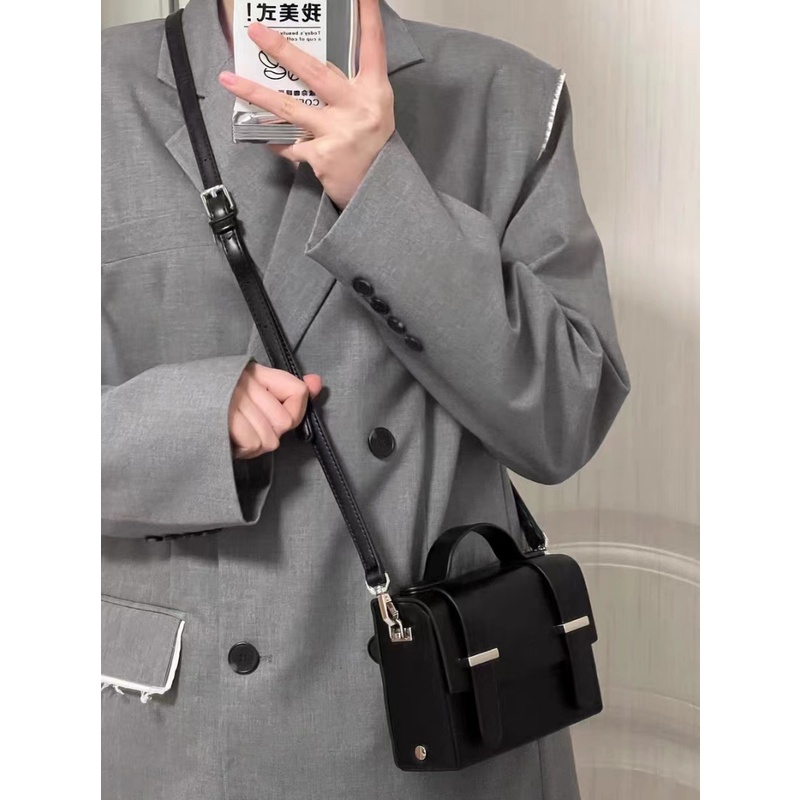 Túi Đeo Chéo Màu Đen Phong Cách Retro Thời Trang Cho Nữ