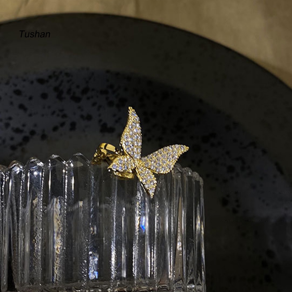 1 Khuyên Vành Tai Hình Bướm Đính Đá Lấp Lánh Thời Trang