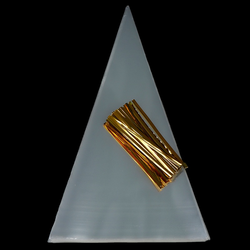 Bộ 100 Túi Bóng Kính Trong Suốt Hình Nón Đựng Kẹo Tiện Dụng {akindofstar1.vn}