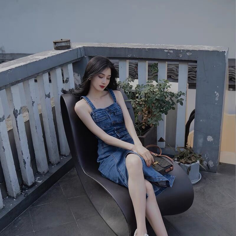 Đầm Denim Mùa Hè 2023 Thiết Kế Hai Dây Nhấn Eo Cao Cấp Phong Cách Pháp Cho Nữ