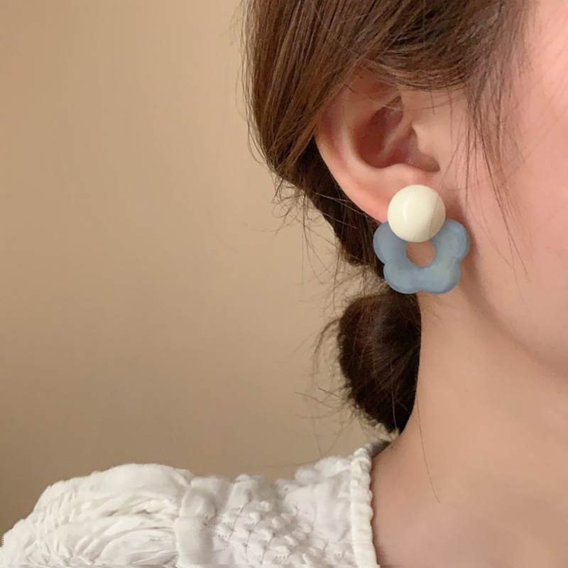 Khuyên Tai Silicone Hình Bông Hoa Xinh Xắn Dành Cho Nữ