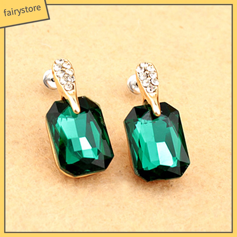 Bông Tai Chữ Nhật Đính Kim Cương Giả Thanh Lịch Cho Nữ