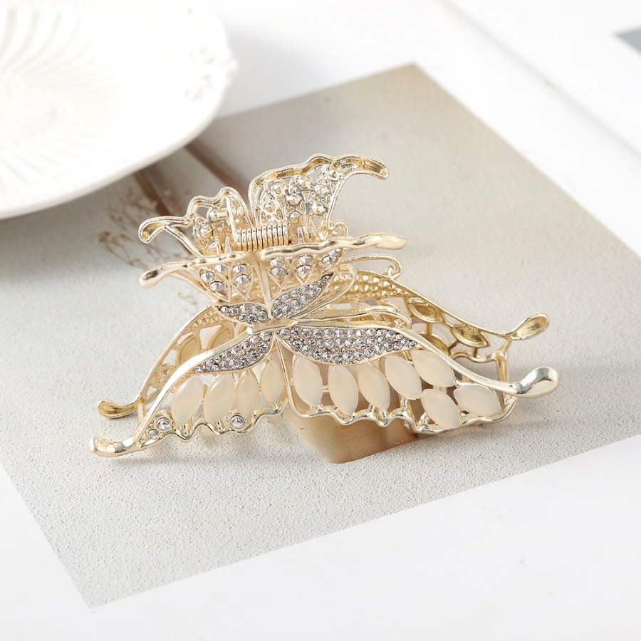 Kẹp Tóc Hình Bướm Đính Đá Và Ngọc Trai Thanh Lịch