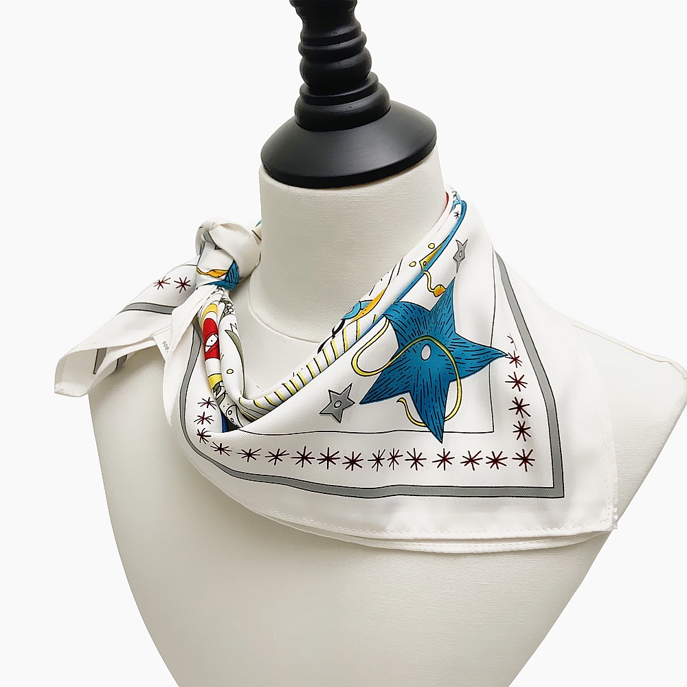 Khăn Quàng Cổ Vuông Nhỏ Xinh 53cm Thời Trang Công Sở Cho Bạn Gái