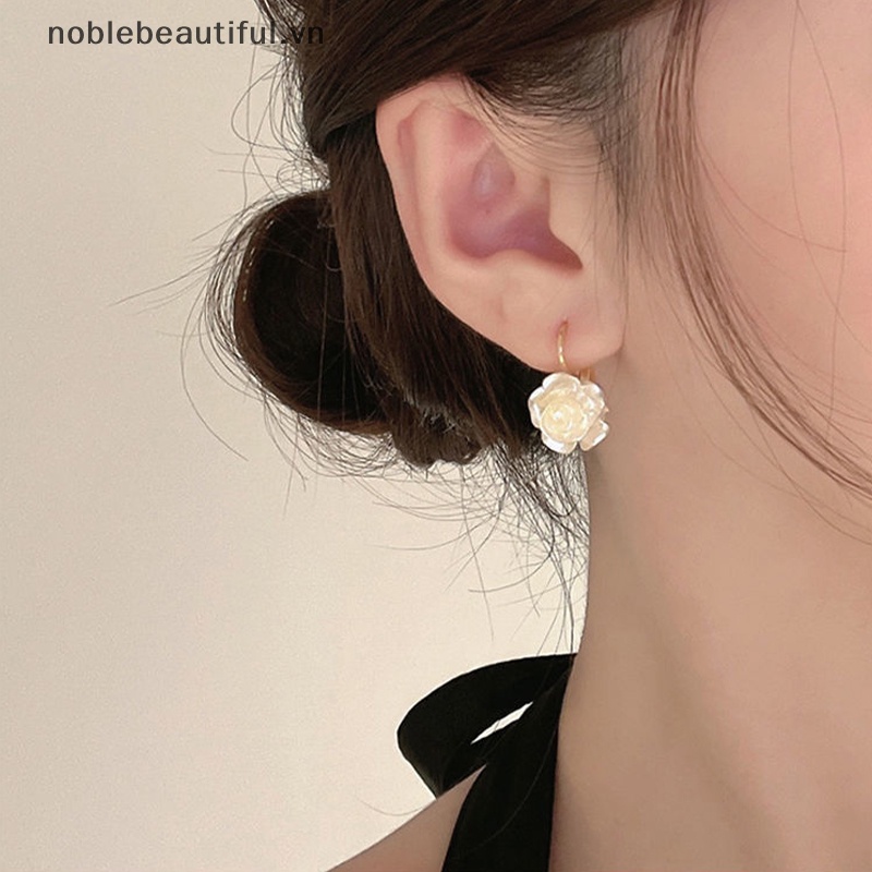 [noblebeautiful] Bông Tai Hình Hoa Trà Đính Ngọc Trai Trang Nhã Cho Nữ Dự Tiệc [VN]