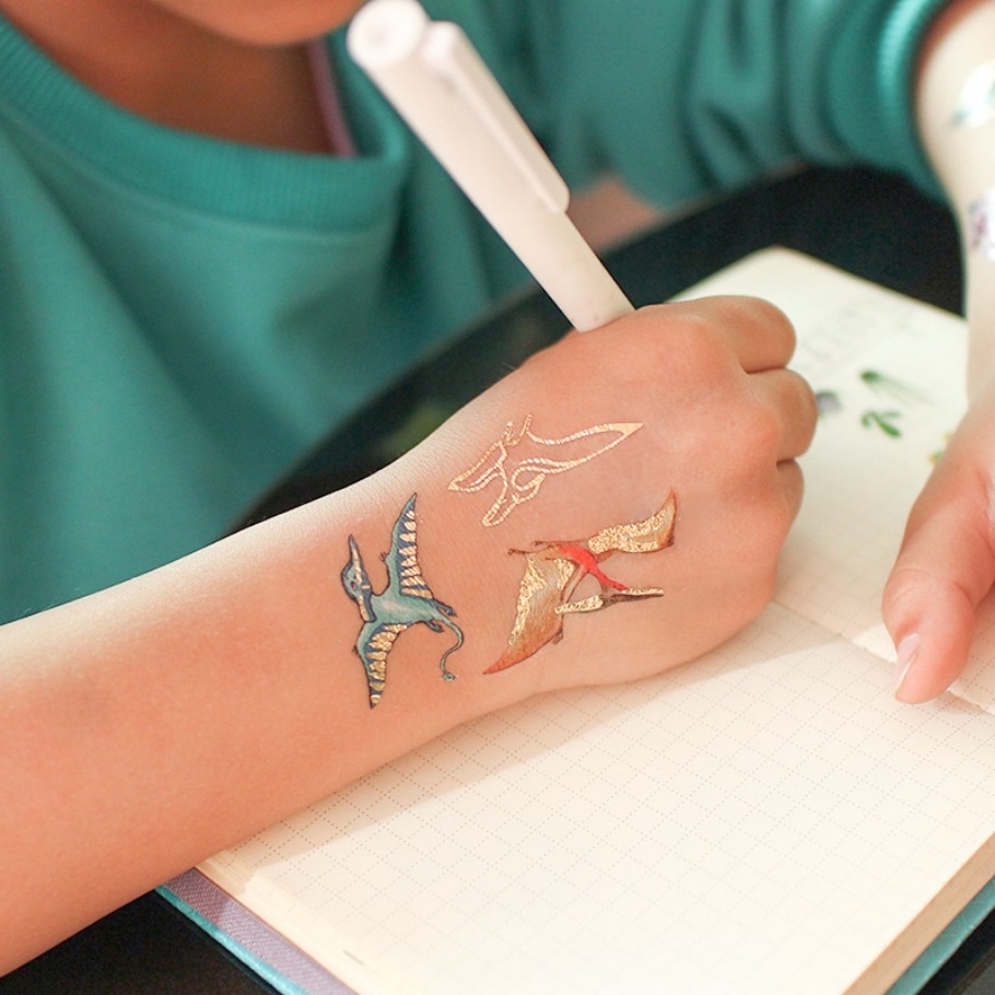 Hình Xăm Dán Tạm Thời Họa Tiết Kỳ Lân Hoạt Hình Dễ Thương Cho Bé