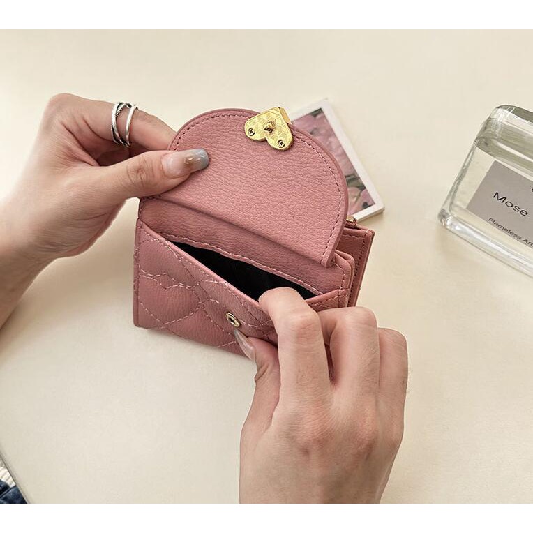 Ví Gấp Đựng Thẻ Dáng Ngắn Sức Chứa Lớn Thêu Họa Tiết Thời Trang Mới 2023