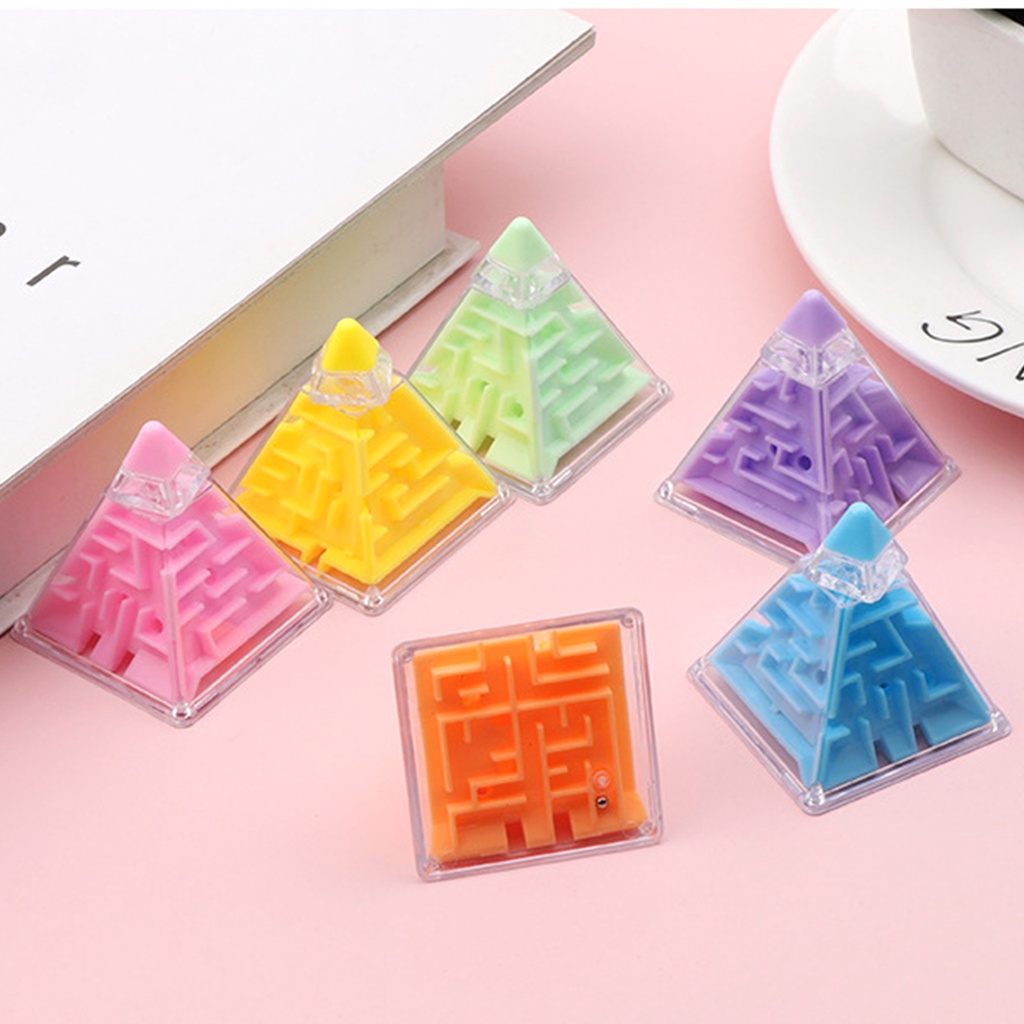 Bóng Lăn Kim Tự Tháp 3d YL157