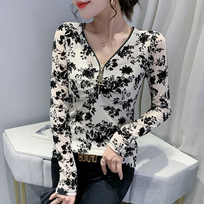 Áo Thun Tay Dài Cổ Chữ v In Họa Tiết Phong Cách Phương Tây Thời Trang Thu Đông Cho Nữ