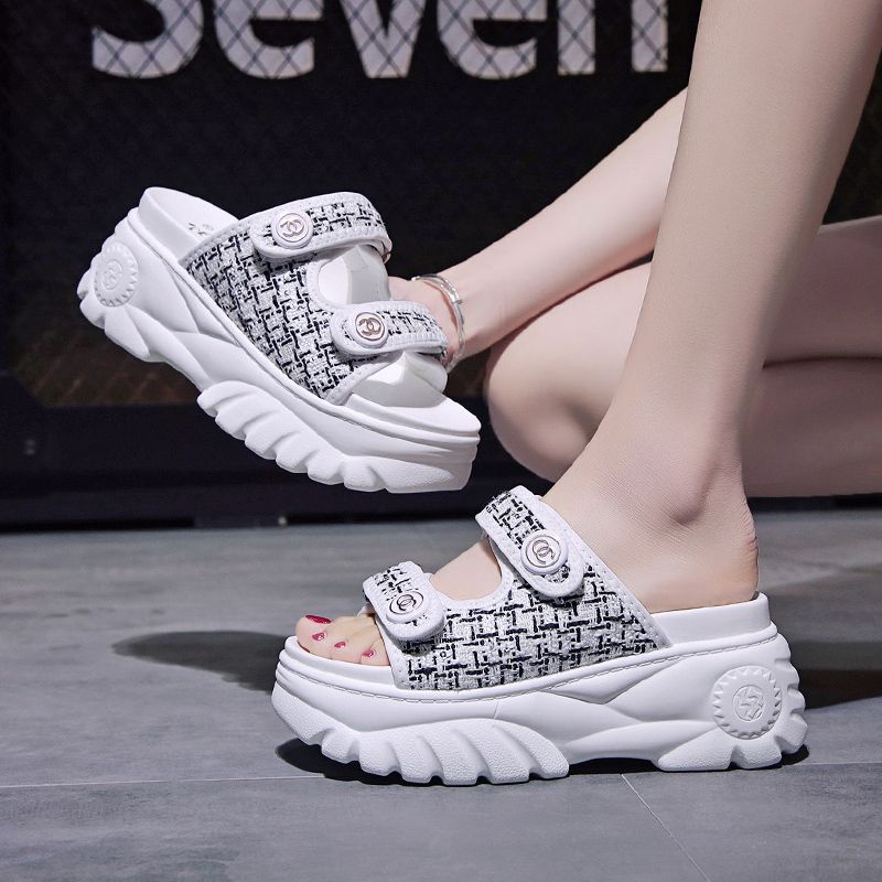 Dép Sandal Đế Dày Chống Trượt Thời Trang Đi Biển Cho Nữ