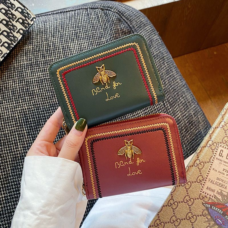 Ví Đựng Thẻ Chống Trộm Có Khóa Kéo Họa Tiết Con Ong Xinh Xắn Dành Cho Nữ