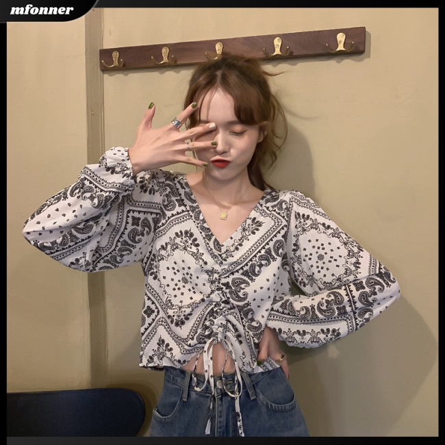 Áo Croptop Tay Dài Cổ Chữ V Phối Dây Rút In Họa Tiết Phong Cách Retro Cho Nữ