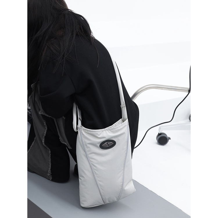 Túi Đeo Chéo Off-White Siêu Nhẹ Thời Trang Cao Cấp