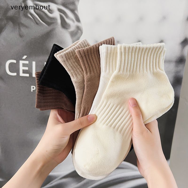 Ut Vớ Thể Thao Cotton Dày Dặn Màu Trơn Chống Ẩm Và Mồ Hôi Dành Cho Nữ Vào Mùa Thu Đông