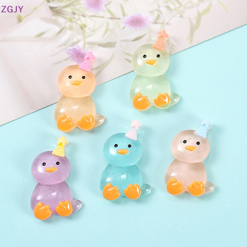 Set 1 / 5 Tượng Gà Con Bằng Nhựa Phát Quang Trang Trí Tiểu Cảnh Mới