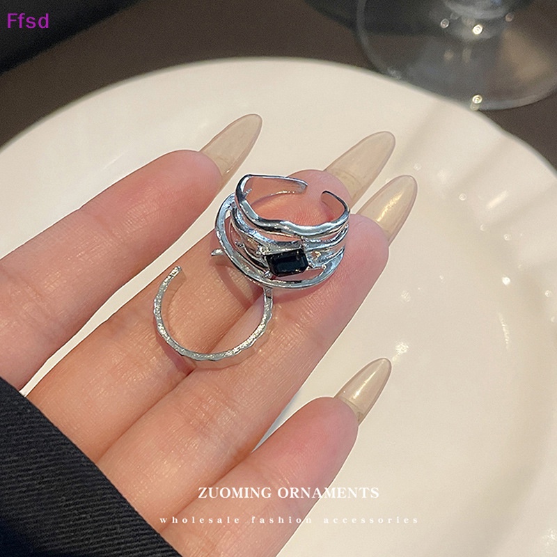 {Ffsd} Nhẫn Kim Loại Dạng Lỏng Kiểu Hình Học Rỗng Sáng Tạo Phong Cách Kroean Cho Nữ