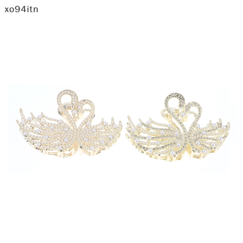 Kẹp Tóc Hình Cá Mập Đính Đá Và Ngọc Trai Cho Nữ