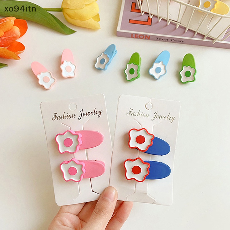 Set 2 Kẹp Tóc Hình Bông Hoa Màu Sắc Ngọt Ngào