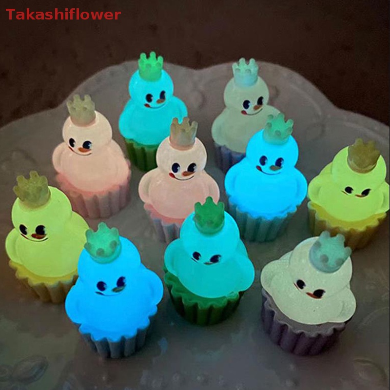 Set 2 Cốc Bánh Cupcake Mini Hình Vua Tuyết Dạ Quang Trang Trí Xe Hơi