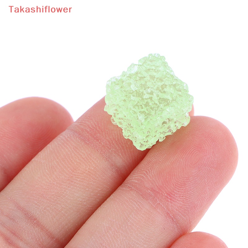 Bộ 5 Mô Hình Xe Hơi Mini Bằng Nhựa Resin Màu Sắc Ngẫu Nhiên Dùng Trang Trí