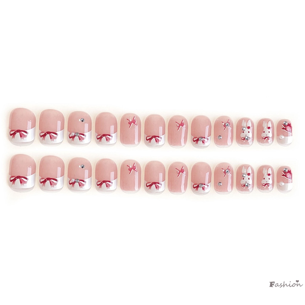 Bộ Móng Tay Thỏ Màu Hồng Trong Mờ Kết Cấu Mịn Màng Và Không Bong Tróc